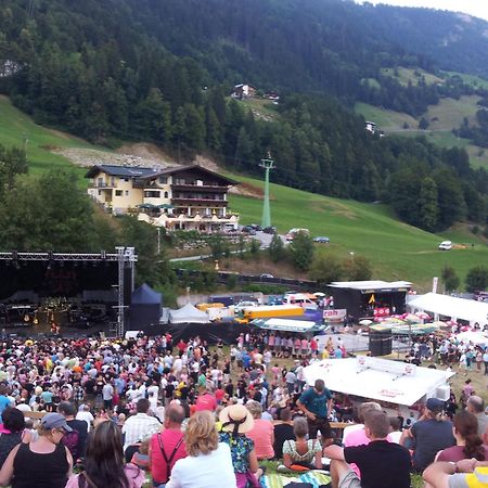 Appartementhaus Zillertal By Piaunddirk Finkenberg Eksteriør billede