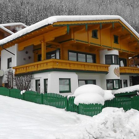 Appartementhaus Zillertal By Piaunddirk Finkenberg Eksteriør billede